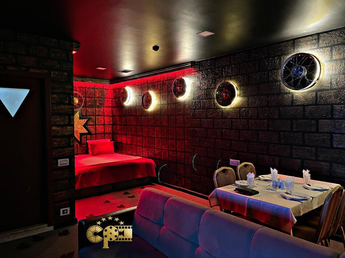 Cinema Plaza Hotel Baku Exteriér fotografie