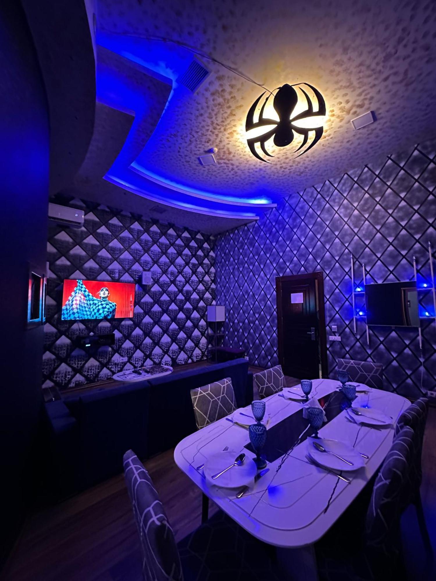 Cinema Plaza Hotel Baku Exteriér fotografie